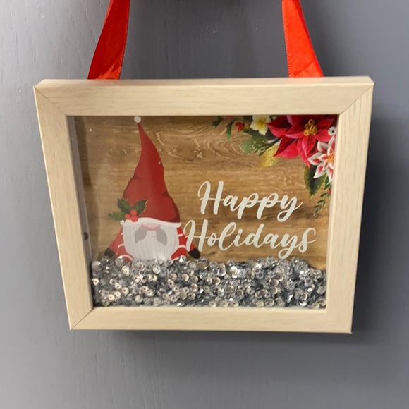 Other - Happy holidays gnome shadow box picture